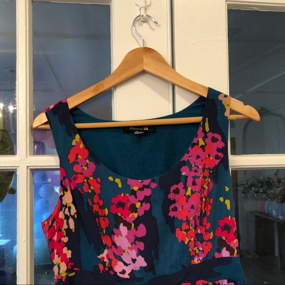 Forever 21 Floral Dress - Picture 2 of 4